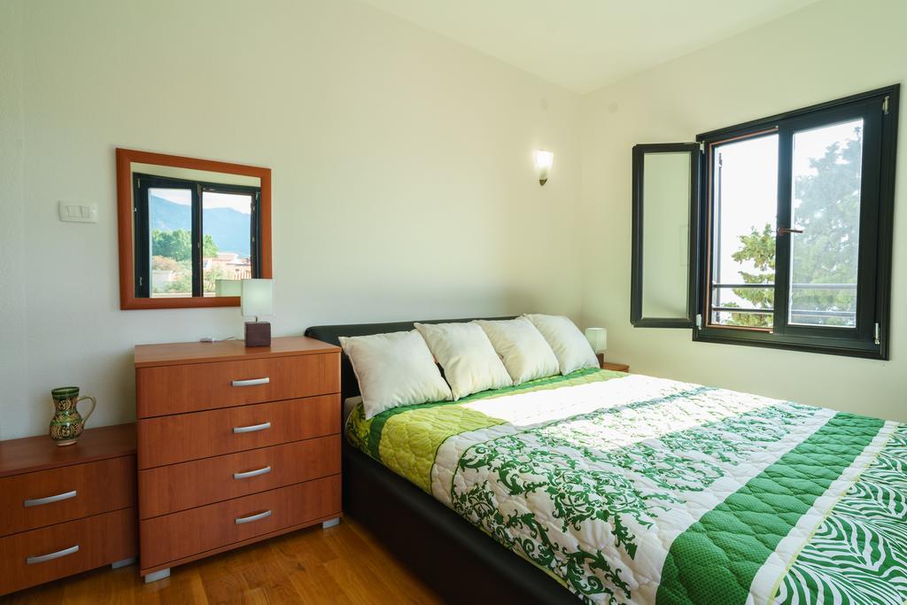 Apartments Zezelj Sveti Stefan Kültér fotó