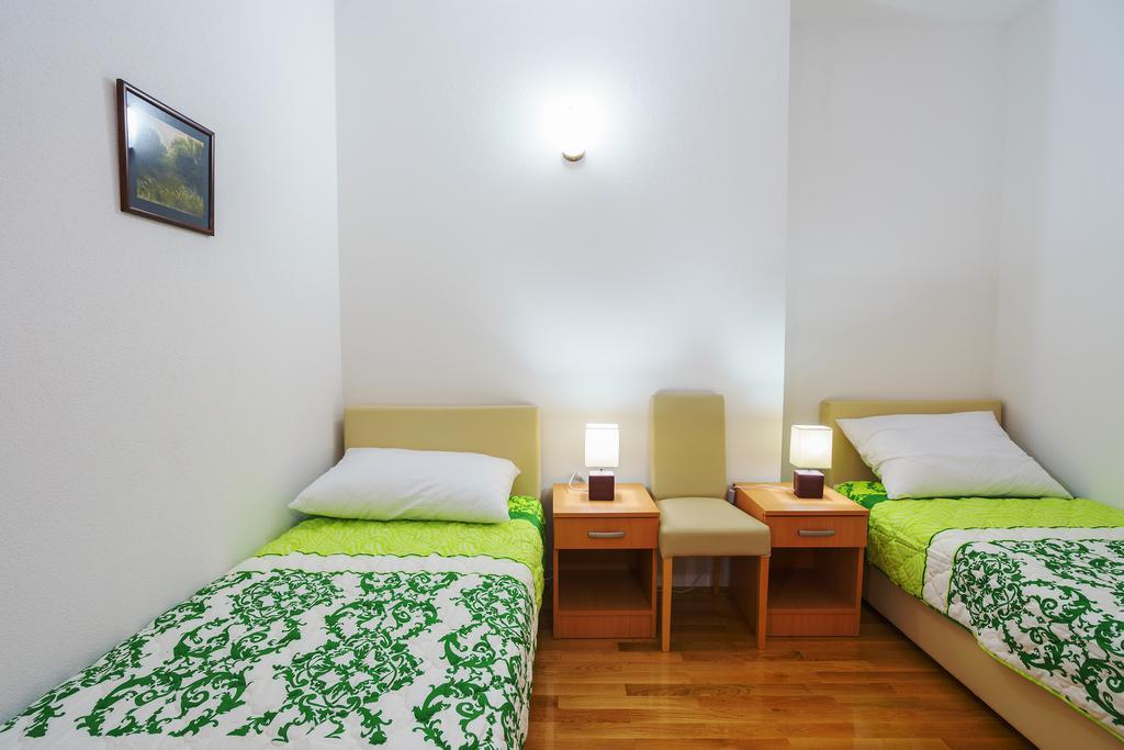Apartments Zezelj Sveti Stefan Kültér fotó