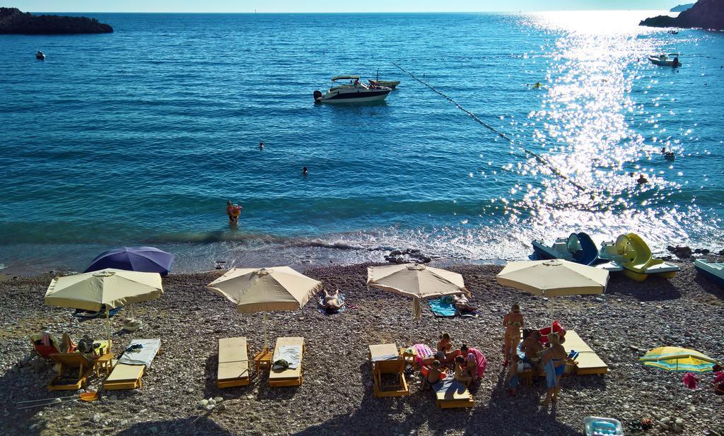 Apartments Zezelj Sveti Stefan Kültér fotó